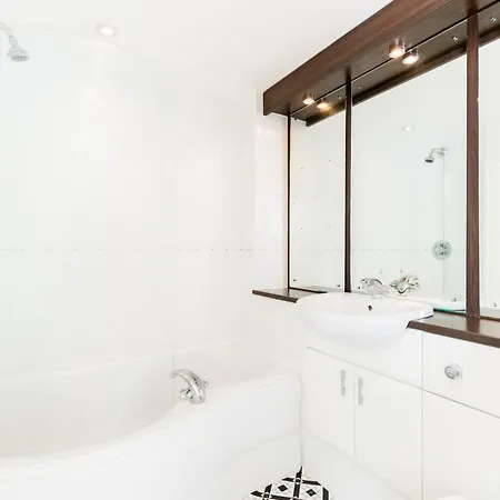 Massplaza 2 Bedroom With Balcony - Hi Floor Birmingham