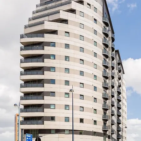 Apartment Massplaza 2 Bedroom With Balcony - Hi Floor Birmingham